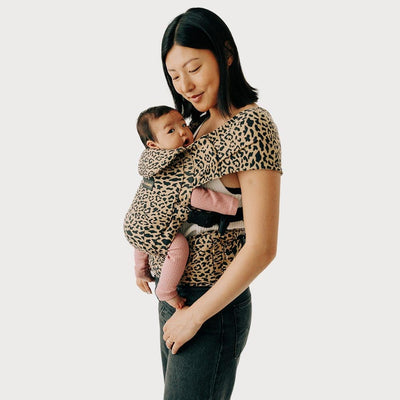 The Pearl Newborn Carrier