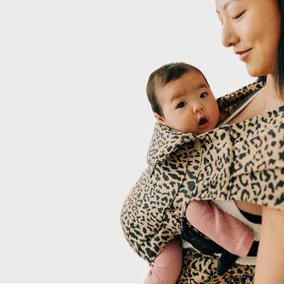 The Pearl Newborn Carrier