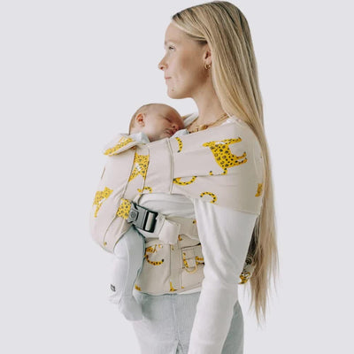 The Pearl Newborn Carrier