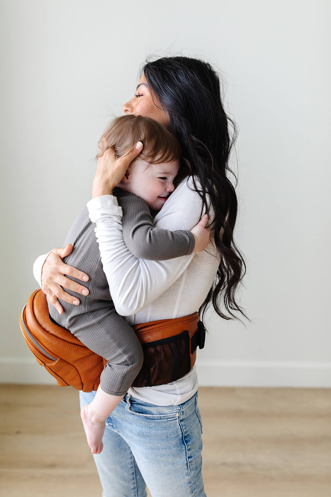 Tushbaby: Best Hip Seat Baby Carrier For Babies, Kids & Toddlers