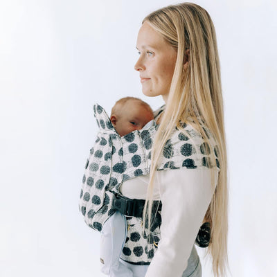 The Pearl Newborn Carrier