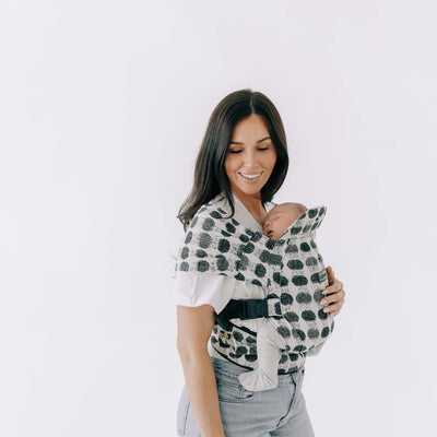 The Pearl Newborn Carrier