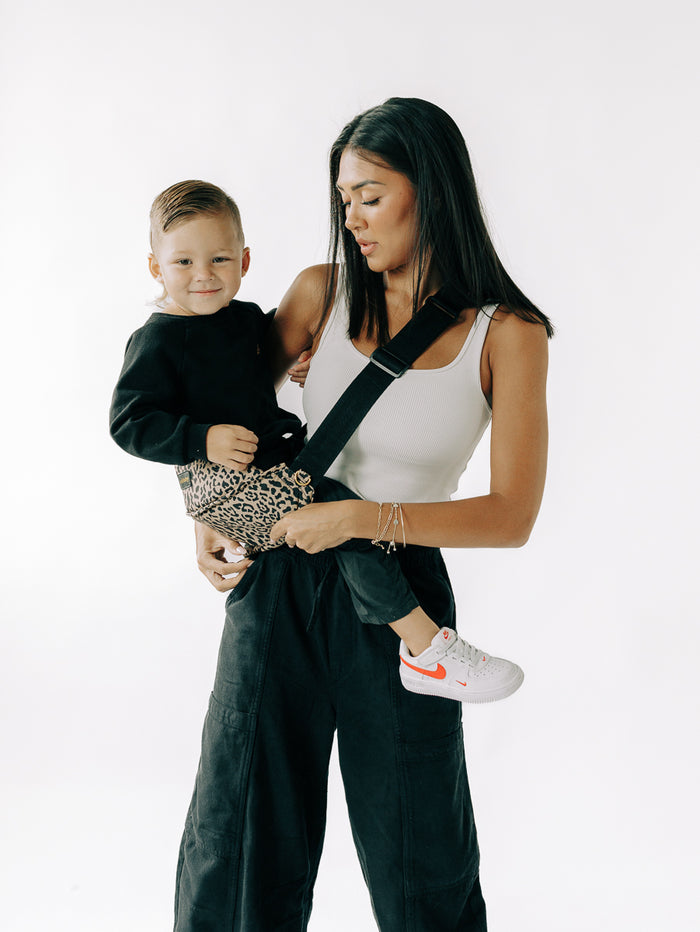 Tushbaby Liftoff Toddler Sling