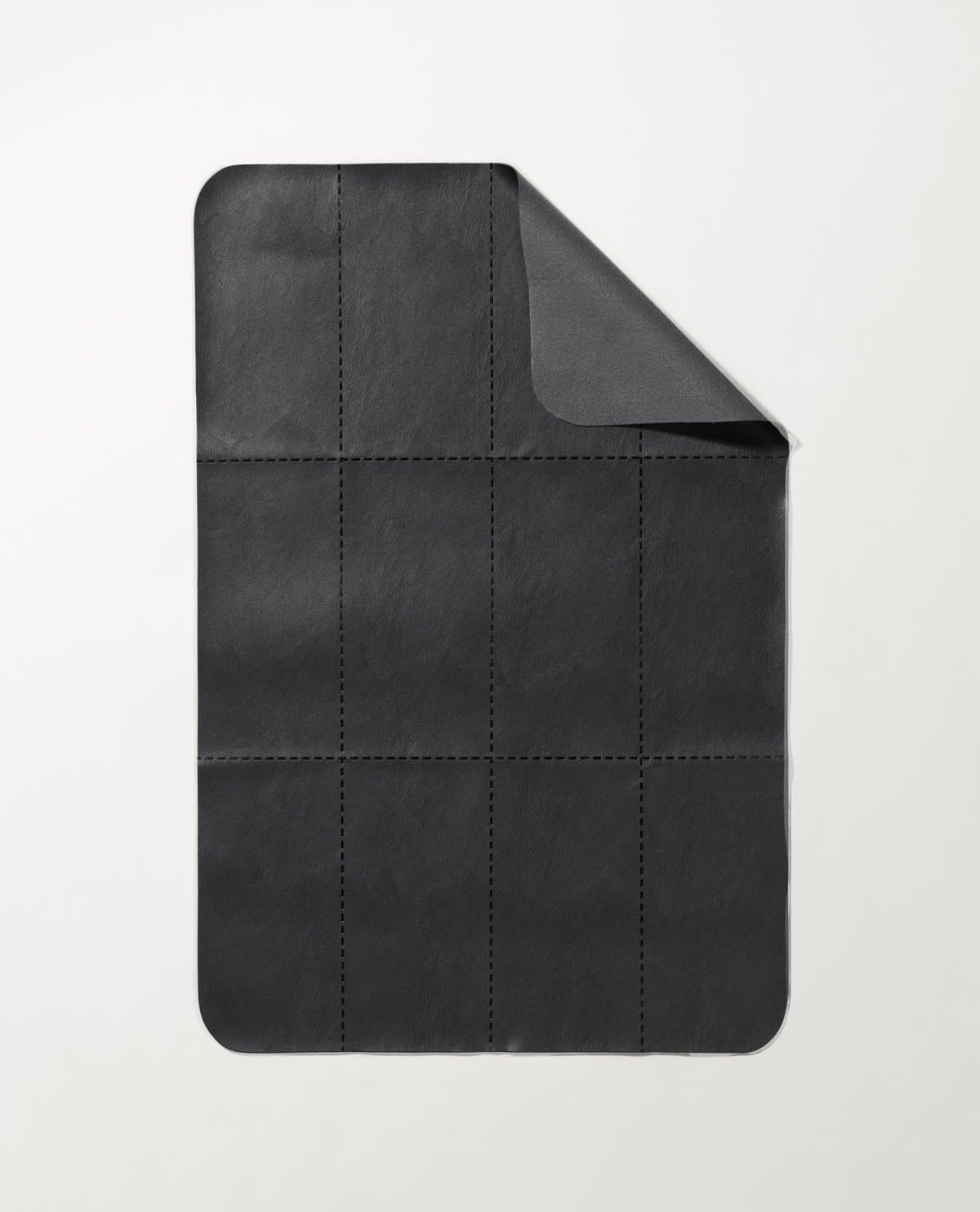 BÉIS 'The Changing Organizer' in Black - Portable Diaper Changing Pad